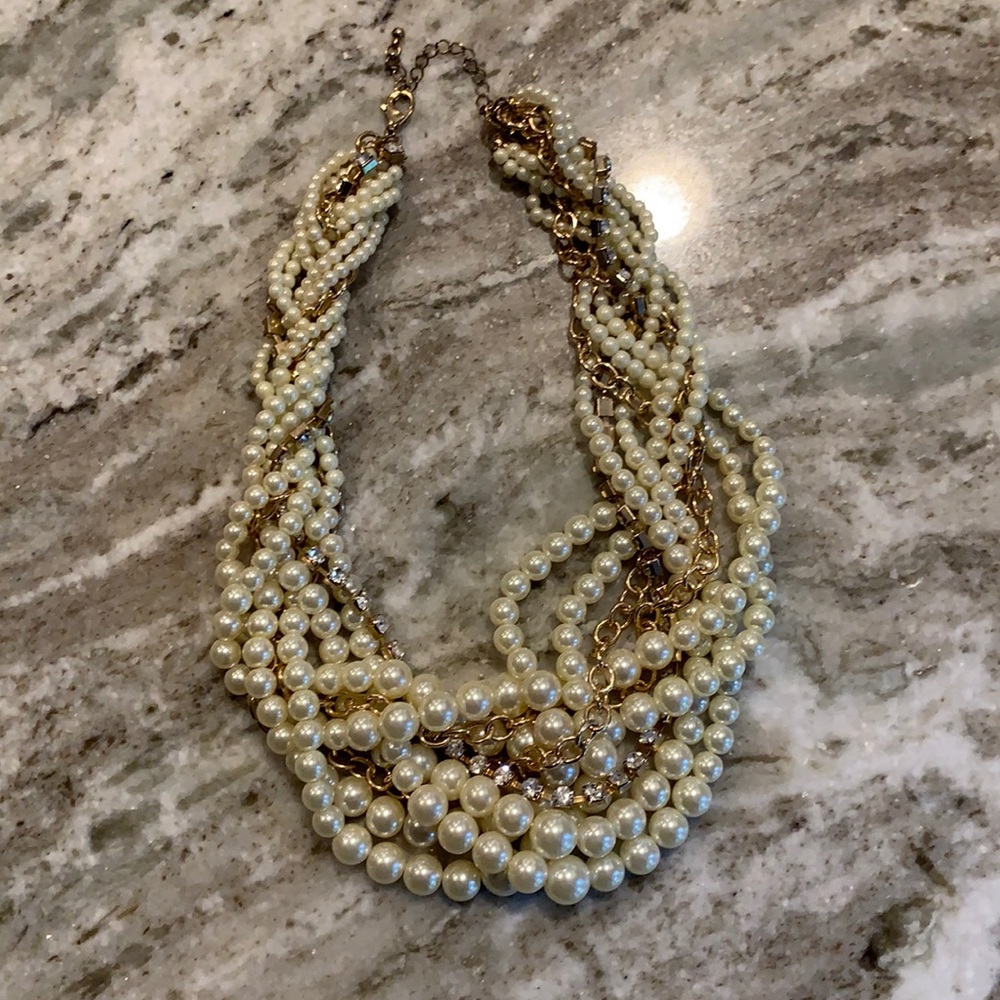 Pearl beaded statement necklace